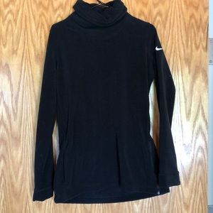 Nike thermal sweat shirt!✨
